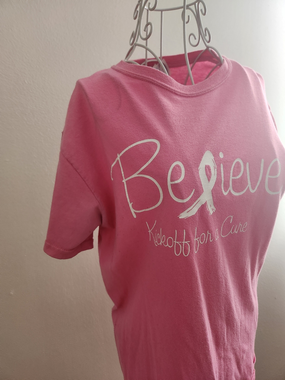 Gildan Breast Cancer Awareness Pink Graphic Tee Shirt Small Believe Ribbon